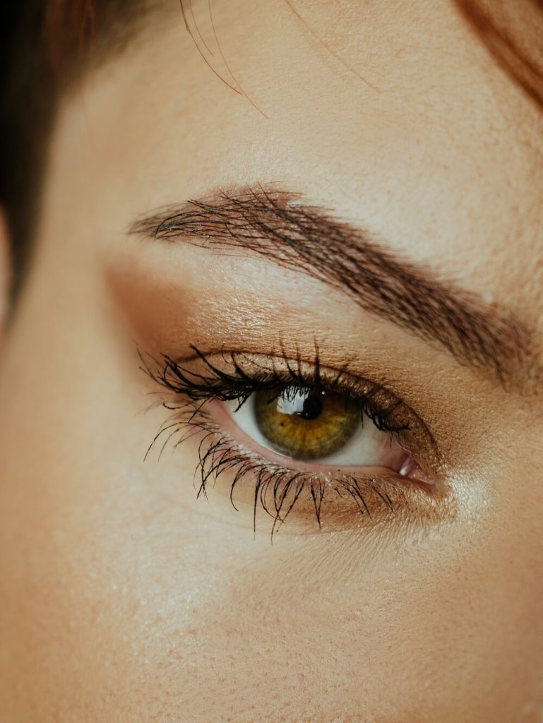 crepey-skin-around-eyes-before-summer